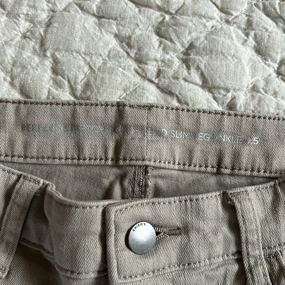 Chicos- Perfect Stretch Girlfriend Slim Ankle -Jeans NWOT - Picture 7 of 8